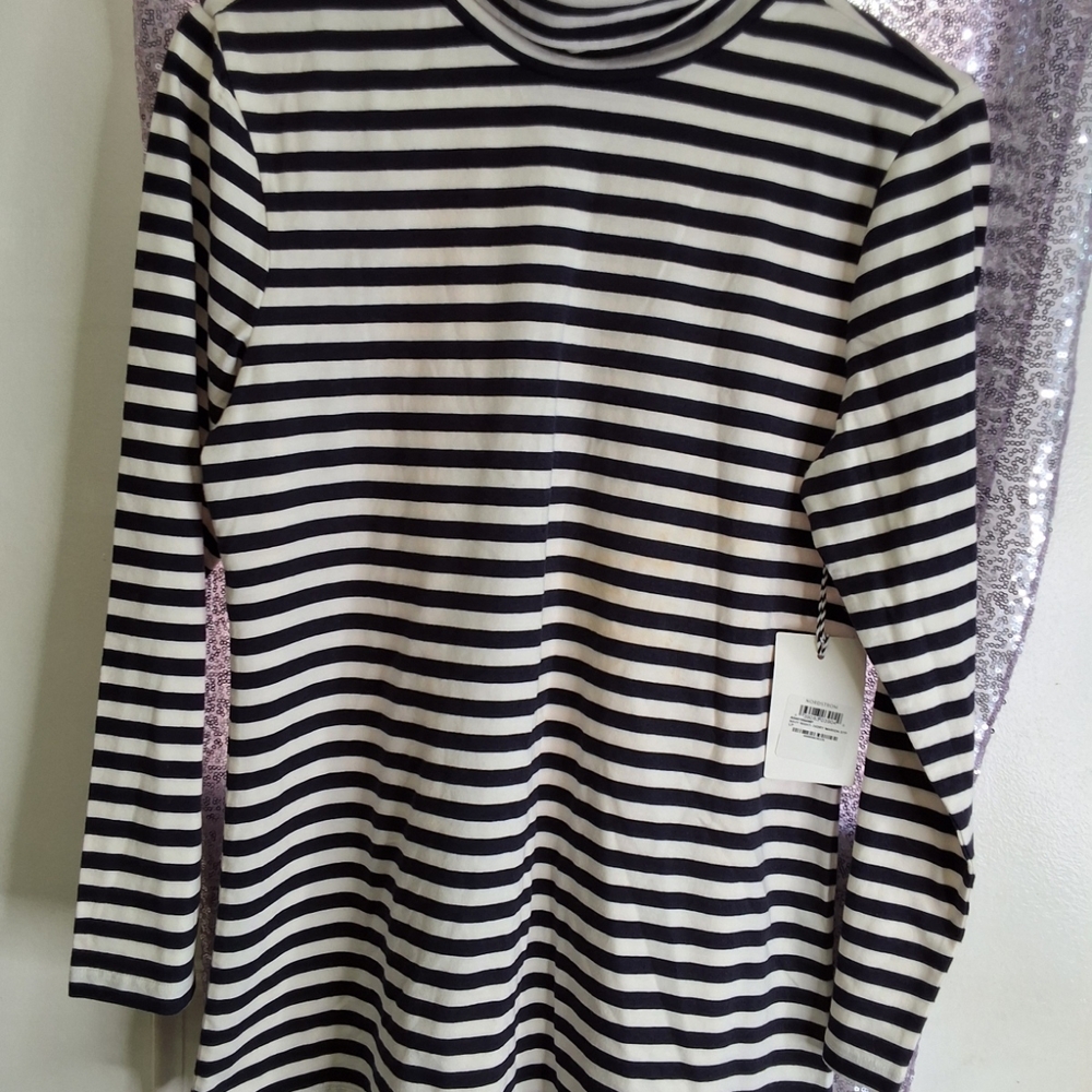 Black and White Striped Long Sleeve Top
